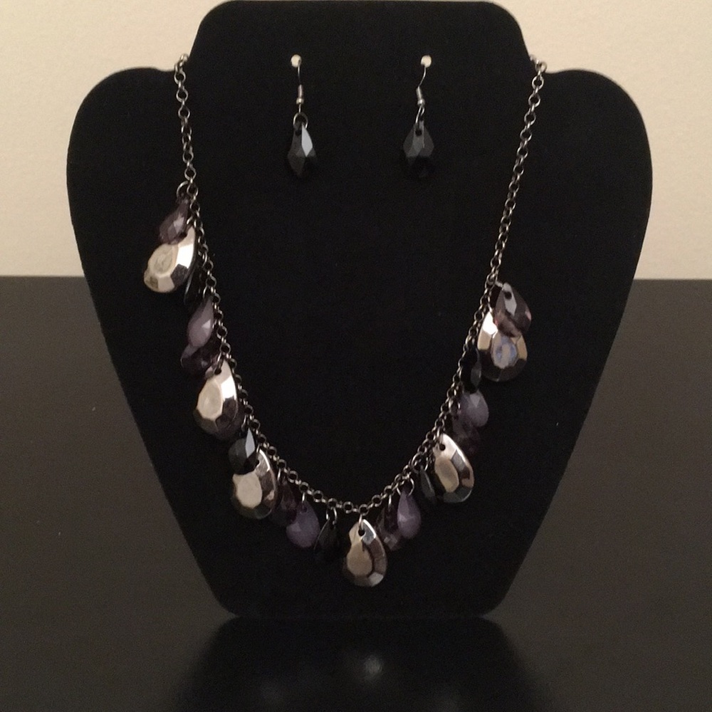 Women’s accessories